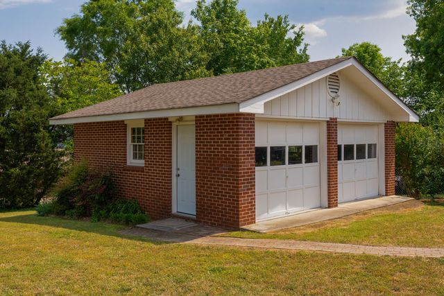 5814 Crestview Drive, Hixson, TN 37343