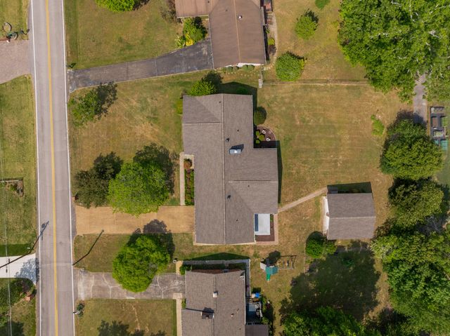 5814 Crestview Drive, Hixson, TN 37343