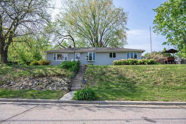 706 Tremont Street, Mauston, WI 53948