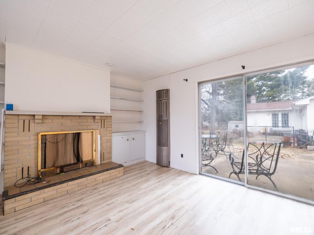 112 CAROLINE Street, Morton, IL 61550