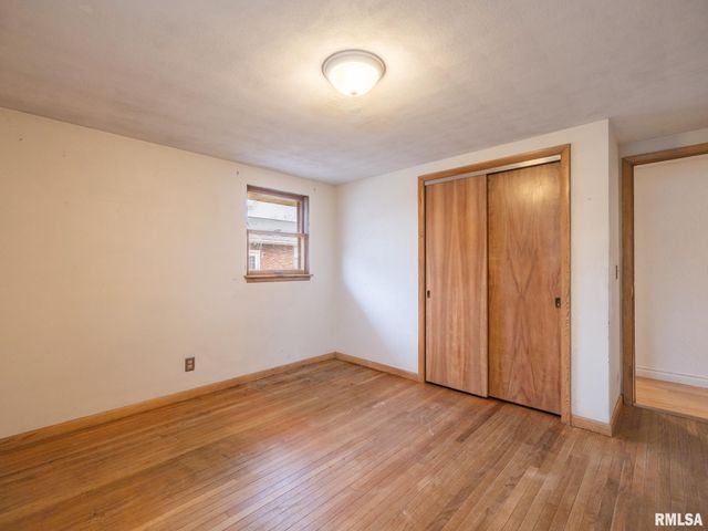 112 CAROLINE Street, Morton, IL 61550