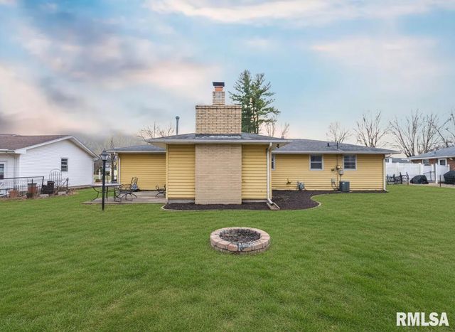 112 CAROLINE Street, Morton, IL 61550