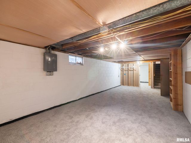 112 CAROLINE Street, Morton, IL 61550