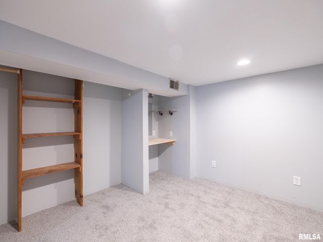 112 CAROLINE Street, Morton, IL 61550