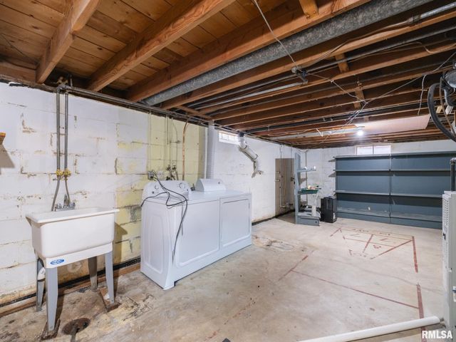 112 CAROLINE Street, Morton, IL 61550