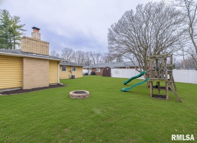 112 CAROLINE Street, Morton, IL 61550