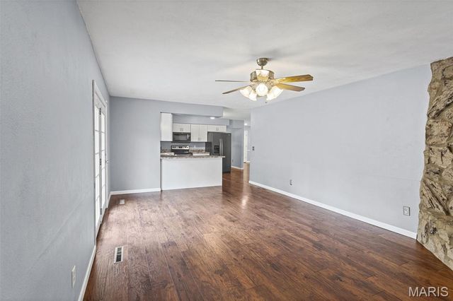 2002 Lemontree Lane, Collinsville, IL 62234
