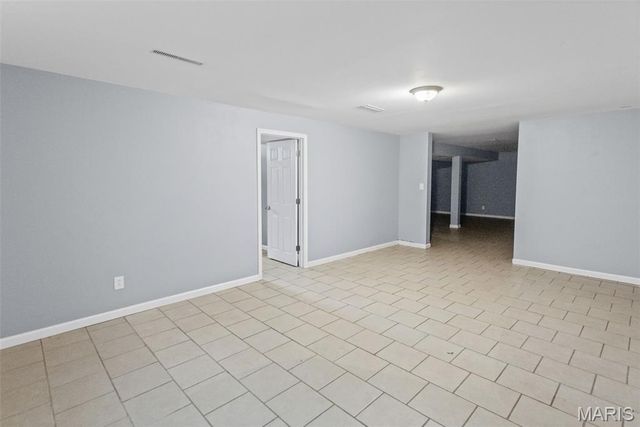 2002 Lemontree Lane, Collinsville, IL 62234