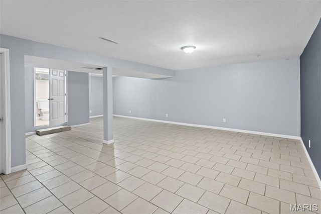 2002 Lemontree Lane, Collinsville, IL 62234