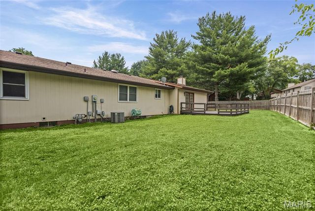 2002 Lemontree Lane, Collinsville, IL 62234