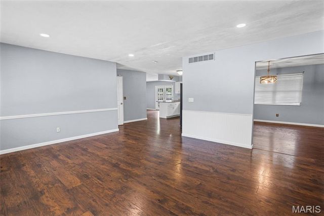 2002 Lemontree Lane, Collinsville, IL 62234