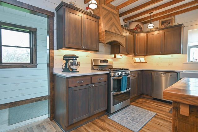 N254 COUNTY ROAD W, Fremont, WI 54940