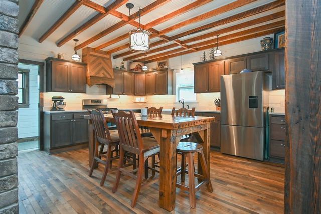 N254 COUNTY ROAD W, Fremont, WI 54940