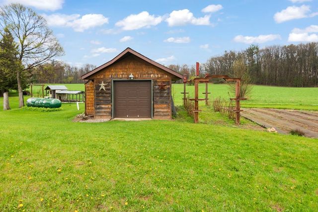 N254 COUNTY ROAD W, Fremont, WI 54940