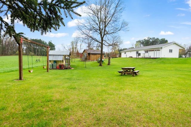 N254 COUNTY ROAD W, Fremont, WI 54940