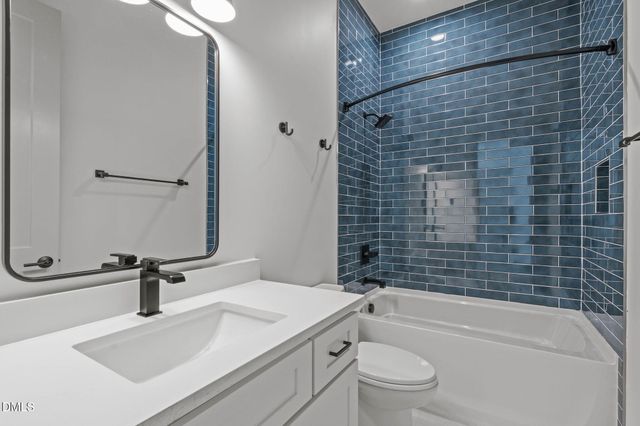 1001 Addison Place, Raleigh, NC 27610