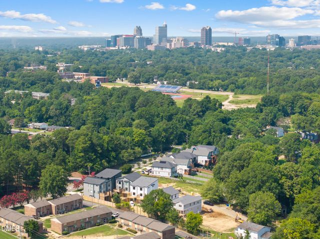 1001 Addison Place, Raleigh, NC 27610