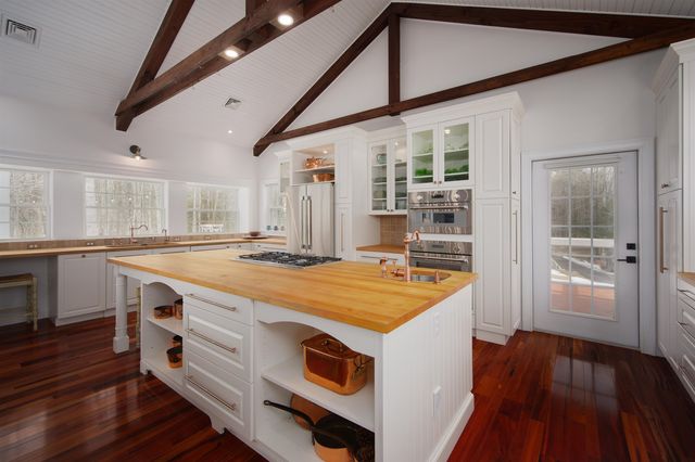 402 Bay Road, Durham, NH 03824