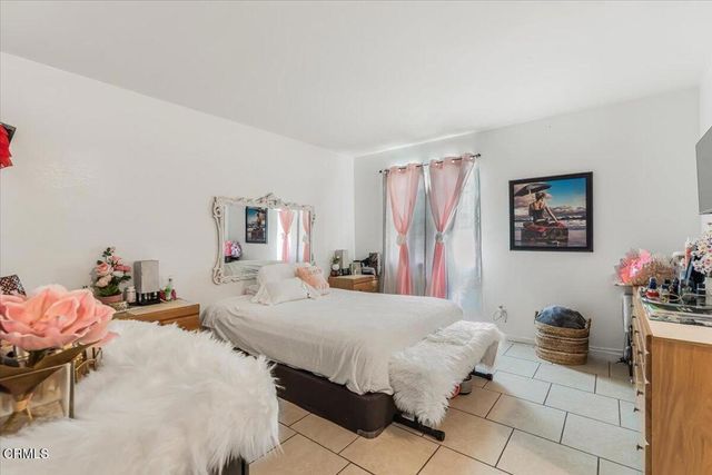 620 W Gonzales Road D, Oxnard, CA 93036