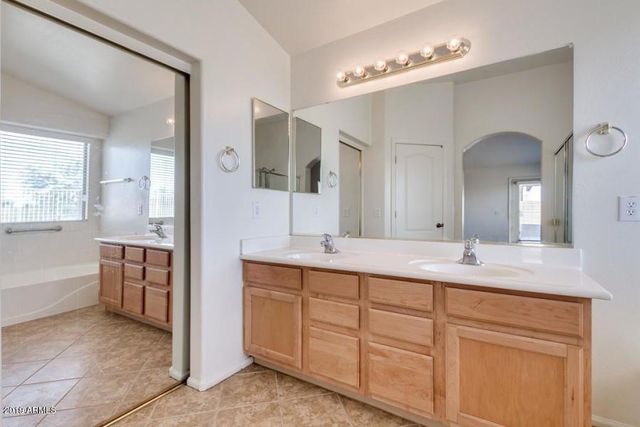 42376 W CHISHOLM Drive, Maricopa, AZ 85138