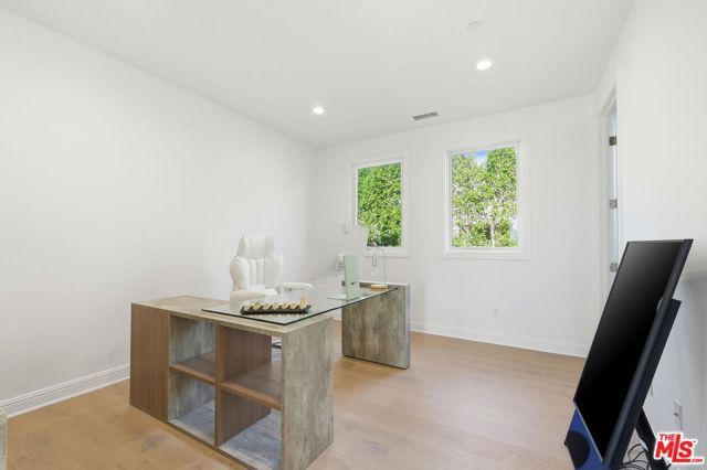 20448 W Liverpool Way, Porter Ranch (los Angeles), CA 91326