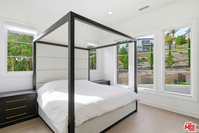 20448 W Liverpool Way, Porter Ranch (los Angeles), CA 91326