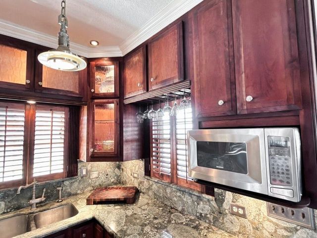 203 Francis Cove, Surfside Beach, TX 77541