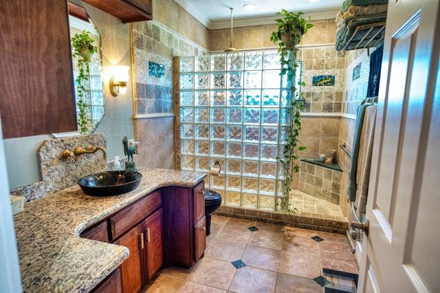 203 Francis Cove, Surfside Beach, TX 77541