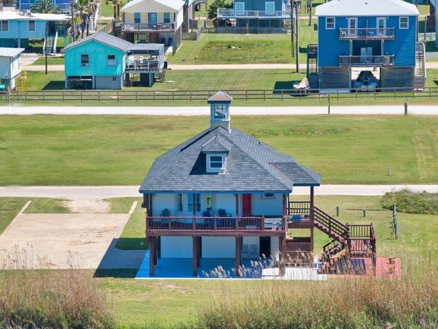 203 Francis Cove, Surfside Beach, TX 77541
