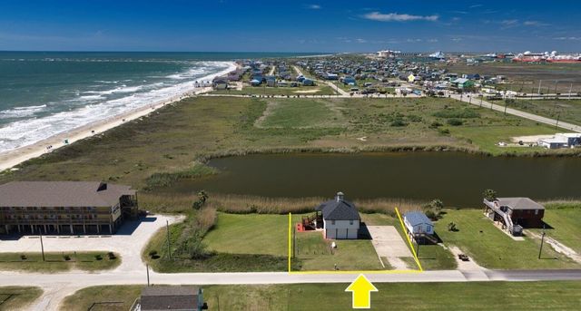 203 Francis Cove, Surfside Beach, TX 77541