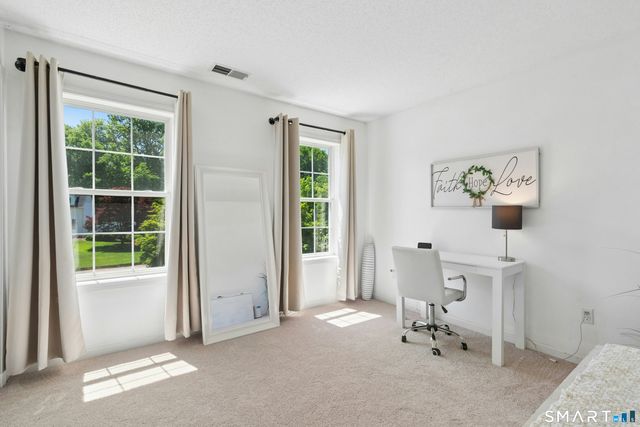 35 Pheasant Lane, Hamden, CT 06518