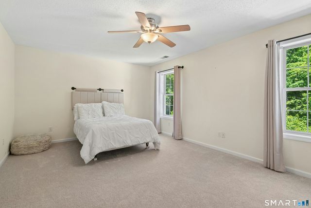 35 Pheasant Lane, Hamden, CT 06518