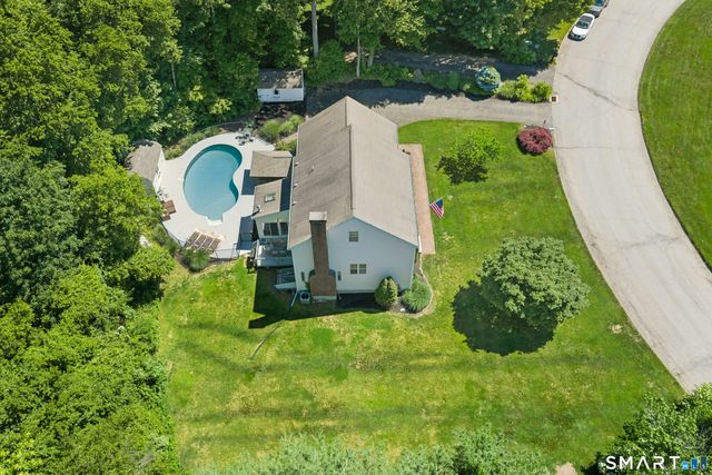 35 Pheasant Lane, Hamden, CT 06518