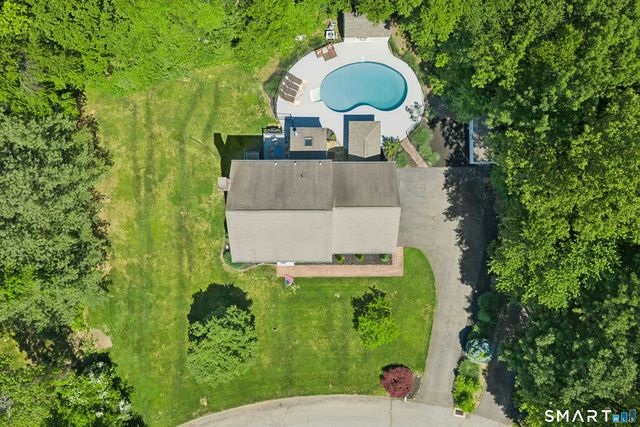 35 Pheasant Lane, Hamden, CT 06518
