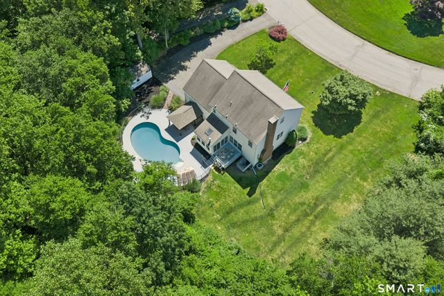 35 Pheasant Lane, Hamden, CT 06518