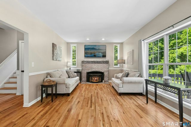 35 Pheasant Lane, Hamden, CT 06518