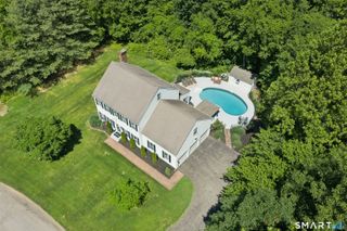 35 Pheasant Lane, Hamden, CT 06518