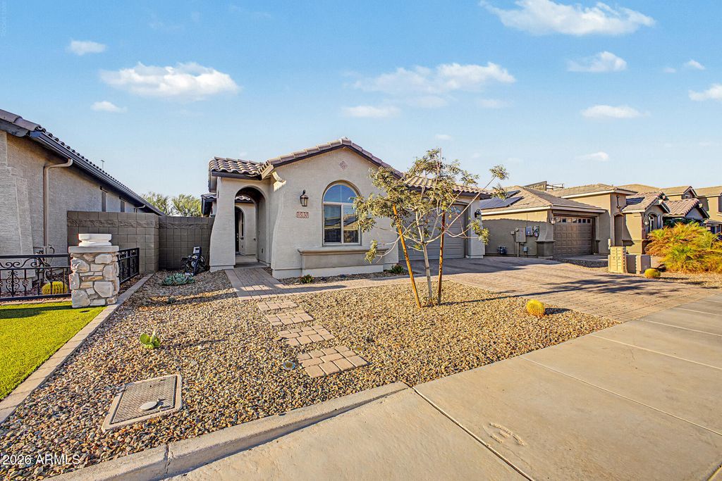 15130 W MORELAND Street, Goodyear, AZ 85338 — photo 3