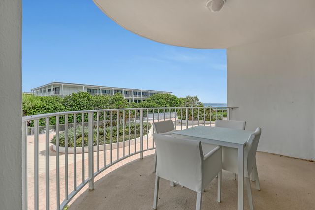 2295 S Ocean Boulevard 321, Palm Beach, FL 33480