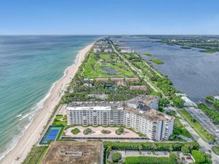 2295 S Ocean Boulevard 321, Palm Beach, FL 33480
