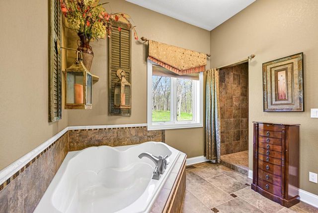 N4161 Kenney LANE, Delavan, WI 53115