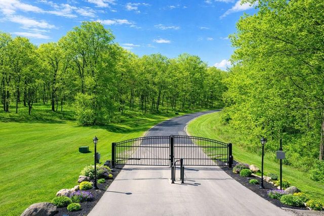 N4161 Kenney LANE, Delavan, WI 53115