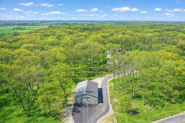 N4161 Kenney LANE, Delavan, WI 53115