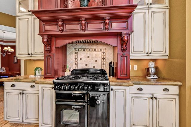 N4161 Kenney LANE, Delavan, WI 53115
