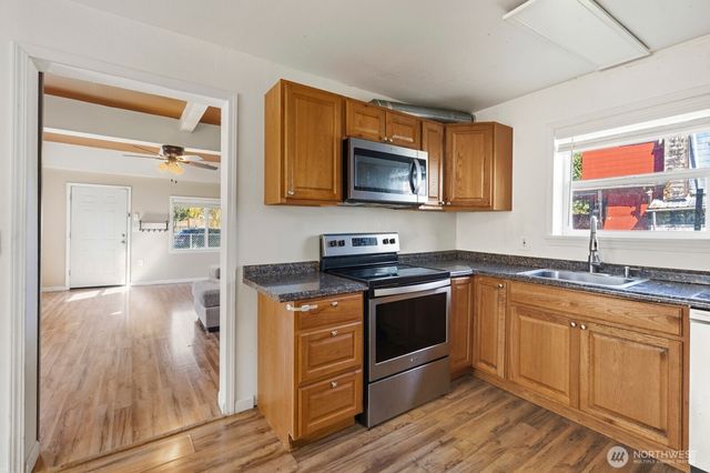 1939 S L Street, Tacoma, WA 98405