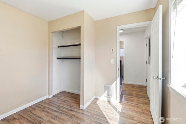 1939 S L Street, Tacoma, WA 98405