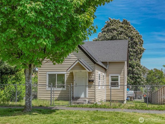 1939 S L Street, Tacoma, WA 98405