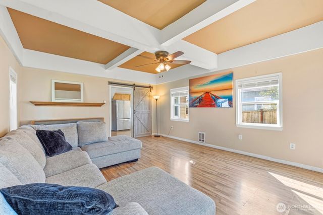 1939 S L Street, Tacoma, WA 98405