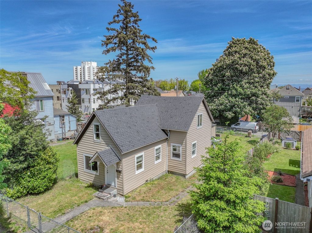 1939 S L Street, Tacoma, WA 98405