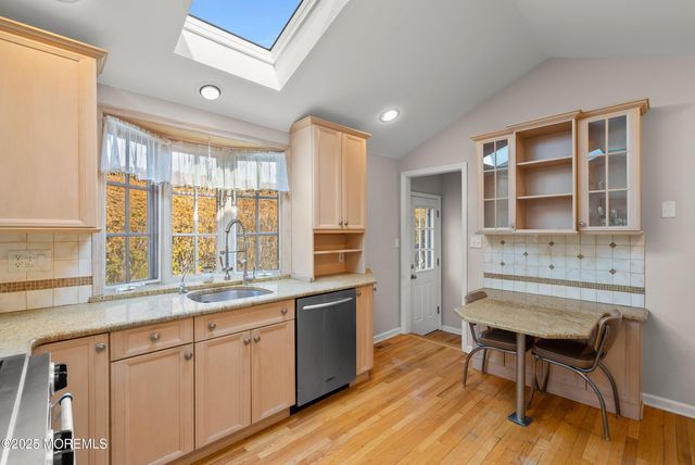 4 Lawrence Avenue, West Long Branch, NJ 07764